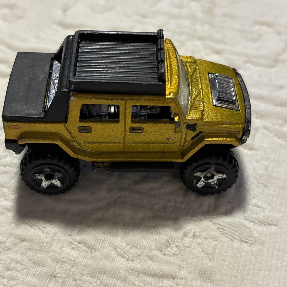 Hot Wheels Hummer H2 Gold Car Truck Malaysia Loose